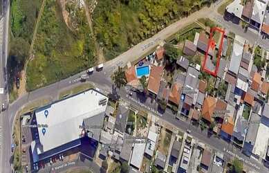 Imagem: O terreno possui 360m² de Área e está localizado em Roça