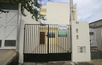 Imagem: A casa possui 2 Dormitórios, 1 Banheiro, 1 Vaga na garagem