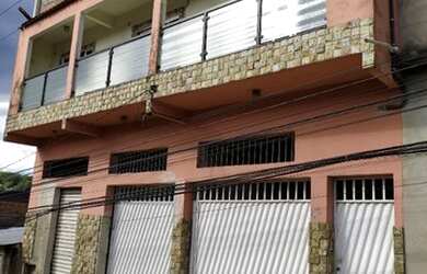 Imagem: A casa possui 2 Dormitórios, 3 Banheiros, 2 Vagas na garagem