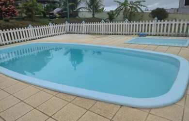 Imagem: A casa possui 2 Dormitórios e está localizado em Porto Novo