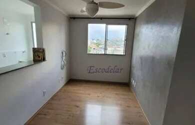 Imagem: O apartamento possui 2 Dormitórios, 1 Banheiro, 1 Vaga na garagem