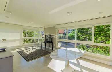 Imagem: O apartamento possui 3 Dormitórios, 3 Banheiros, 2 Vagas na