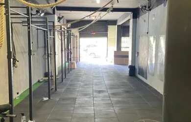 Imagem: O depósito possui 380m² de Área e está localizado em Flamengo