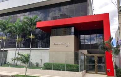 Imagem: O apartamento possui 1 Dormitório, 1 Banheiro, 1 Vaga na garagem