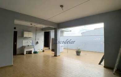 Imagem: A casa possui 4 Dormitórios, 4 Banheiros, 3 Vagas na garagem