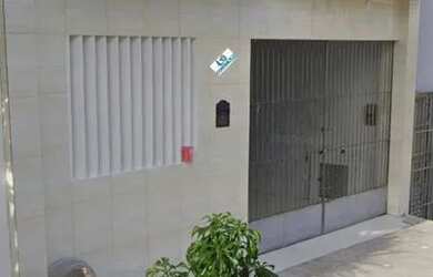 Imagem: A casa possui 3 Dormitórios, 3 Banheiros, 1 Vaga na garagem