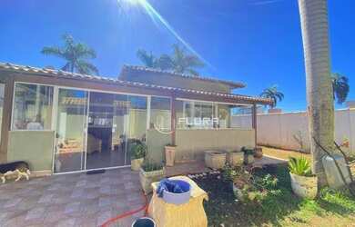 Imagem: A casa em condomínio possui 3 Dormitórios, 2 Banheiros, 1