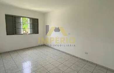 Imagem: A casa possui 2 Dormitórios, 1 Banheiro, 2 Vagas na garagem