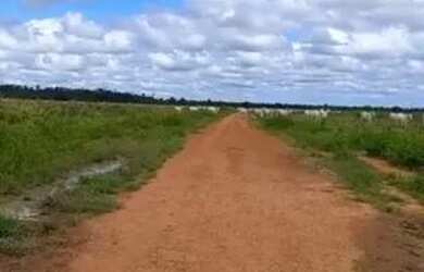 Imagem: A fazenda possui 58.080.000m² de Área e está localizado