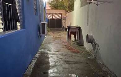 Imagem 4: Vendo terreno c 3 casas. Varanda, Imóvel novo, 180m² de Áreae2 Vagas...