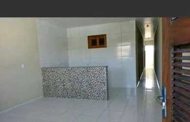 Imagem: A casa possui 2 Dormitórios, 2 Banheiros, 1 Vaga na garagem