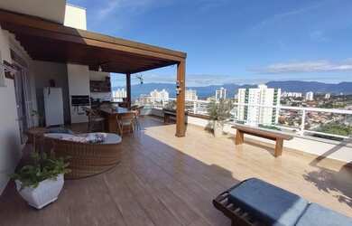 Imagem: O apartamento na cobertura possui 4 Dormitórios, 2 Banheiros