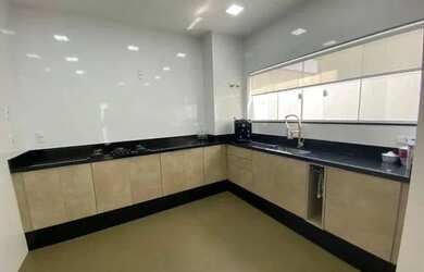 Imagem 16: Casa para aluguel tem 280 metros quadrados com 4 quartos