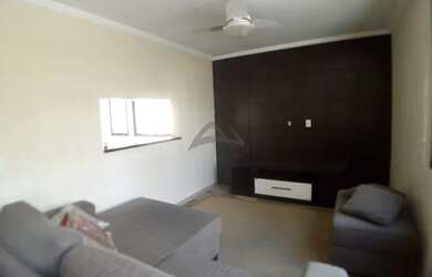 Imagem: O apartamento possui 1 Dormitório, 2 Banheiros, 1 Vaga na garagem