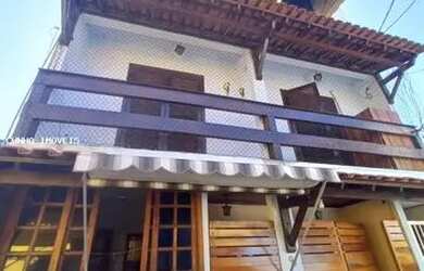 Imagem: A casa em condomínio possui 3 Dormitórios, 2 Banheiros, 1