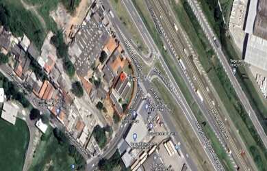 Imagem: O depósito possui 5 Vagas na garagem, 460m² de Área e está