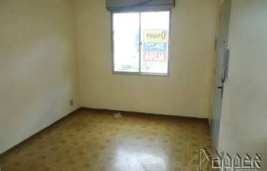 Imagem: O apartamento possui 1 Dormitório, 1 Banheiro, 1 Vaga na garagem