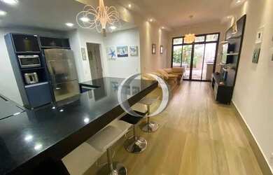 Imagem: O apartamento possui 2 Dormitórios, 2 Banheiros, 2 Vagas na