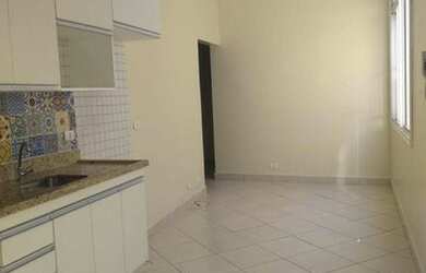 Imagem: A kitnet possui 1 Dormitório, 1 Banheiro, 30m² de Área e