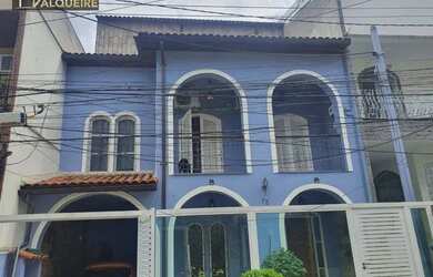 Imagem: A casa em condomínio possui 3 Dormitórios, 2 Banheiros, 1