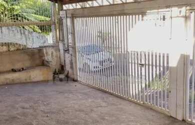 Imagem: A casa possui 3 Dormitórios, 3 Banheiros, 3 Vagas na garagem