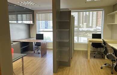 Imagem: O depósito possui 1 Vaga na garagem, 35m² de Área e está