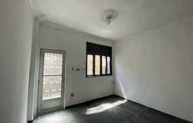 Imagem: A casa possui 2 Dormitórios, 2 Banheiros e 70m² de Área e