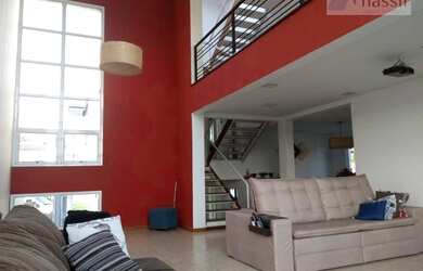 Imagem: A casa em condomínio possui 3 Dormitórios, 5 Banheiros, 5