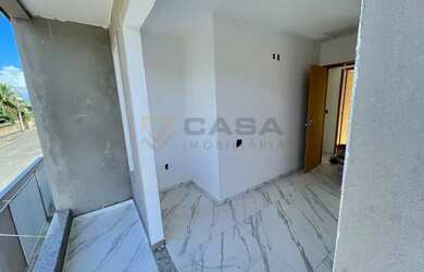 Imagem: A casa possui 2 Dormitórios, 1 Banheiro, 1 Vaga na garagem