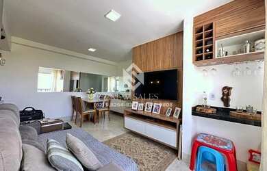 Imagem: O apartamento possui 2 Dormitórios, 2 Banheiros, 2 Vagas na