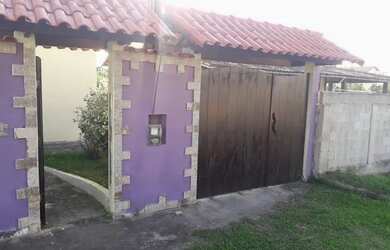 Imagem: A casa possui 1 Dormitório, 1 Banheiro, 2 Vagas na garagem