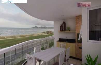 Imagem: O apartamento possui 3 Dormitórios, 1 Banheiro, 2 Vagas na