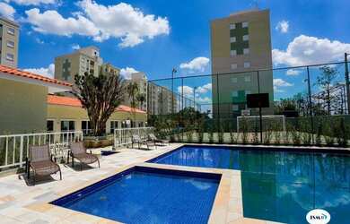 Imagem: O apartamento possui 2 Dormitórios, 1 Banheiro, 1 Vaga na garagem