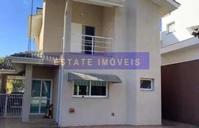 Imagem: A casa em condomínio possui 3 Dormitórios, 3 Banheiros, 5