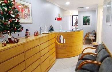 Imagem: O depósito possui 2 Vagas na garagem, 52m² de Área e Imóvel