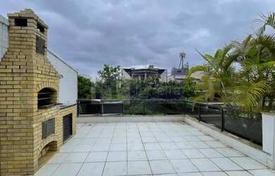 Imagem: O apartamento na cobertura possui 3 Dormitórios, 2 Banheiros