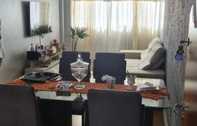 Imagem: O apartamento possui 3 Dormitórios, 1 Banheiro, 1 Vaga na garagem