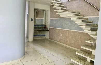 Imagem 5: Alugo casa alto padrão. 1 Vaga na garageme4 Dormitórios