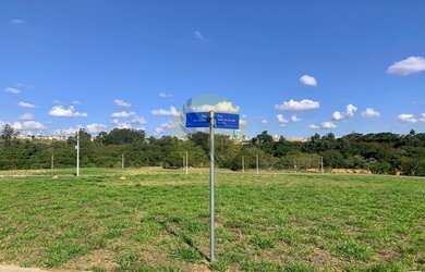 Imagem: O terreno possui 350m² de Área e está localizado em Vila