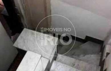 Imagem 11: Casa na Tijuca à venda. Varanda, Área de serviço, 250m² de Áreae3...