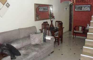 Imagem: EXCELENTE Casa tipo TRIPLEX com SACADA / SOLARIUM / ÁREA GOURMET