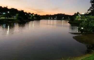 Imagem: O terreno possui 1.009m² de Área e está localizado em Loteamento