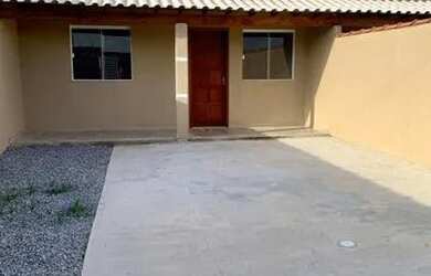 Imagem: A casa possui 2 Dormitórios, 1 Banheiro, 1 Vaga na garagem