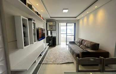 Imagem: O apartamento possui 2 Dormitórios, 2 Banheiros, 1 Vaga na