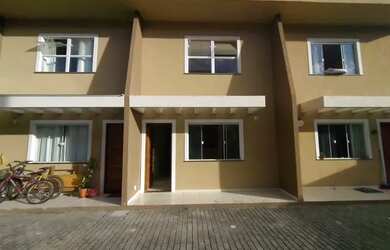 Imagem: A casa possui 2 Dormitórios, 1 Banheiro, 1 Vaga na garagem