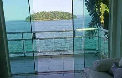 Imagem: A casa em condomínio possui 3 Dormitórios, 3 Banheiros, 4