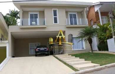 Imagem: A casa em condomínio possui 4 Dormitórios, 5 Banheiros, 4