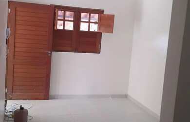 Imagem: A casa possui 2 Dormitórios, 2 Banheiros, 1 Vaga na garagem