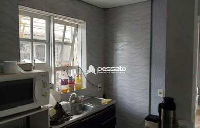 Imagem: A casa possui 2 Dormitórios, 1 Banheiro, 1 Vaga na garagem