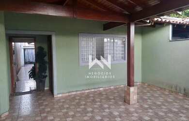 Imagem: A casa para alugar possui 2 Dormitórios, 1 Banheiro, 1 Vaga